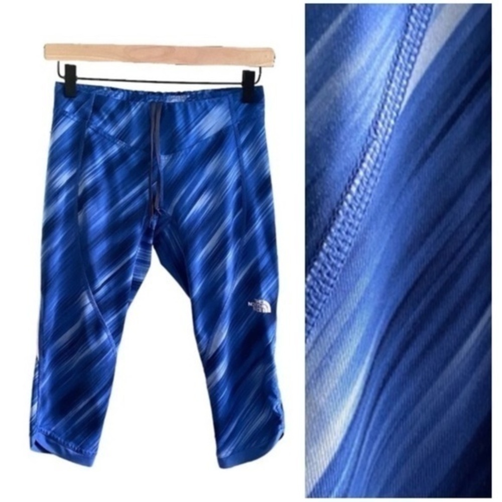 The North Face Blue Cropped Athletic Leggings Pants